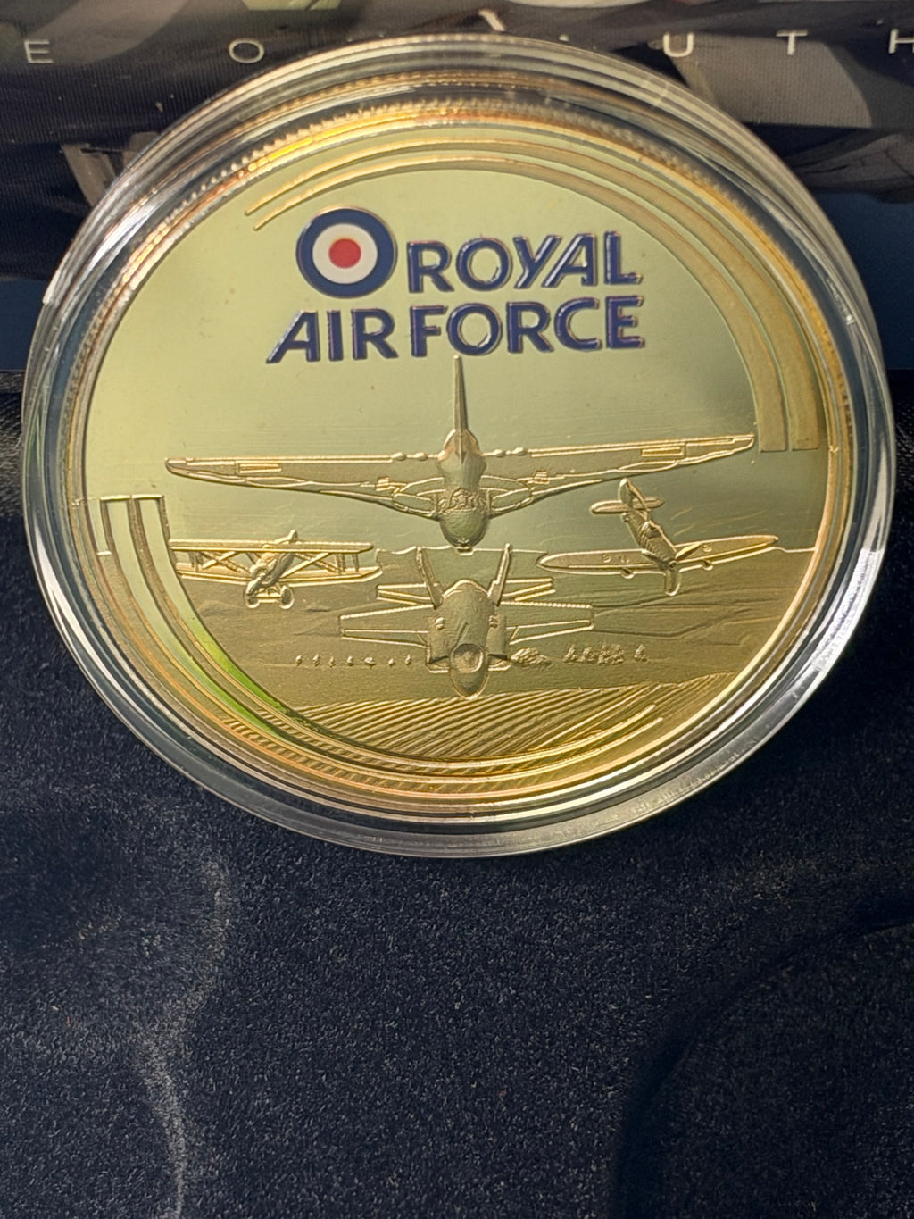 The Official Royal Air Force Avro Vulcan XH558 presentation Edition Set Coin