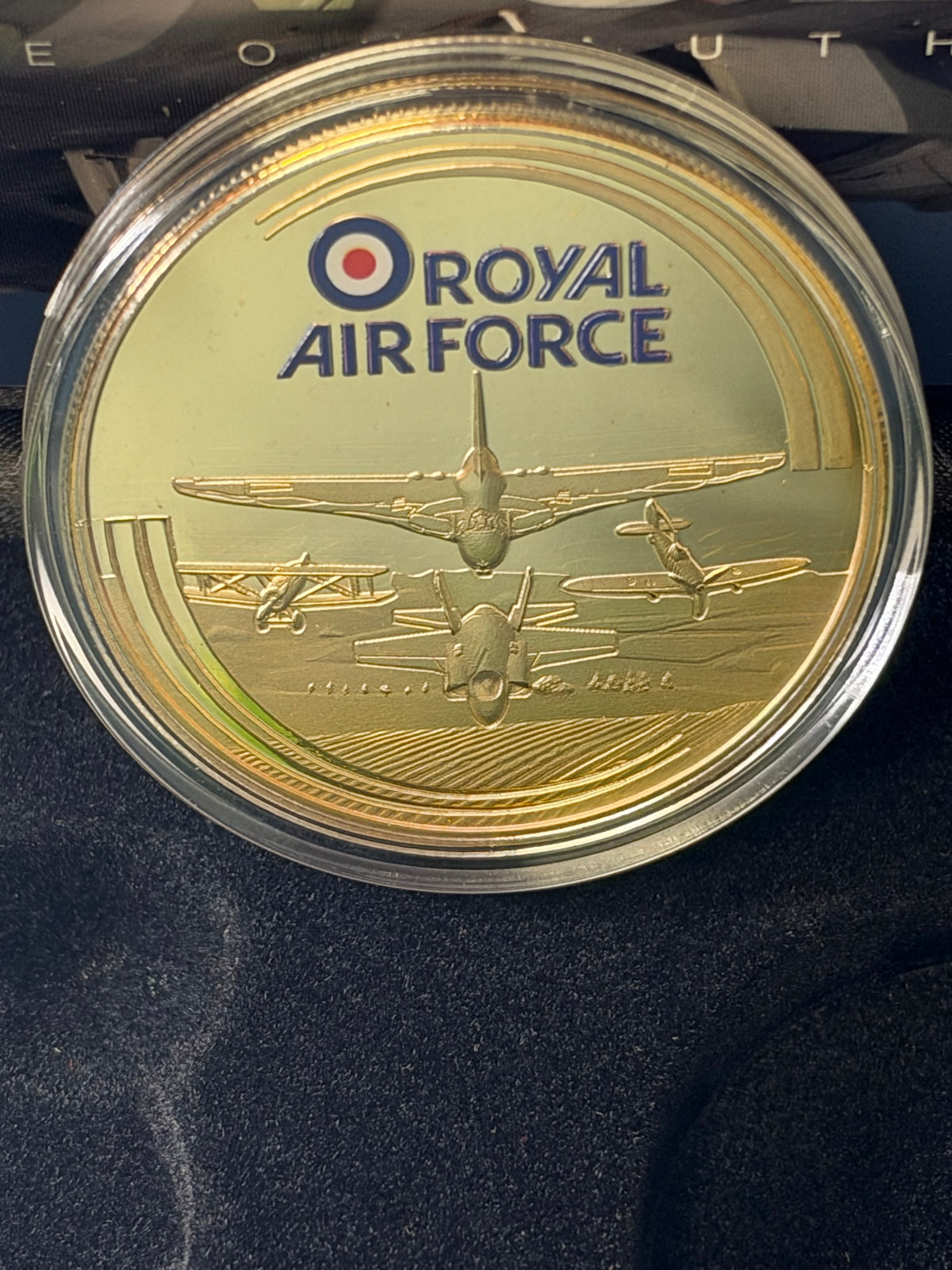 The Official Royal Air Force Avro Vulcan XH558 presentation Edition Set Coin