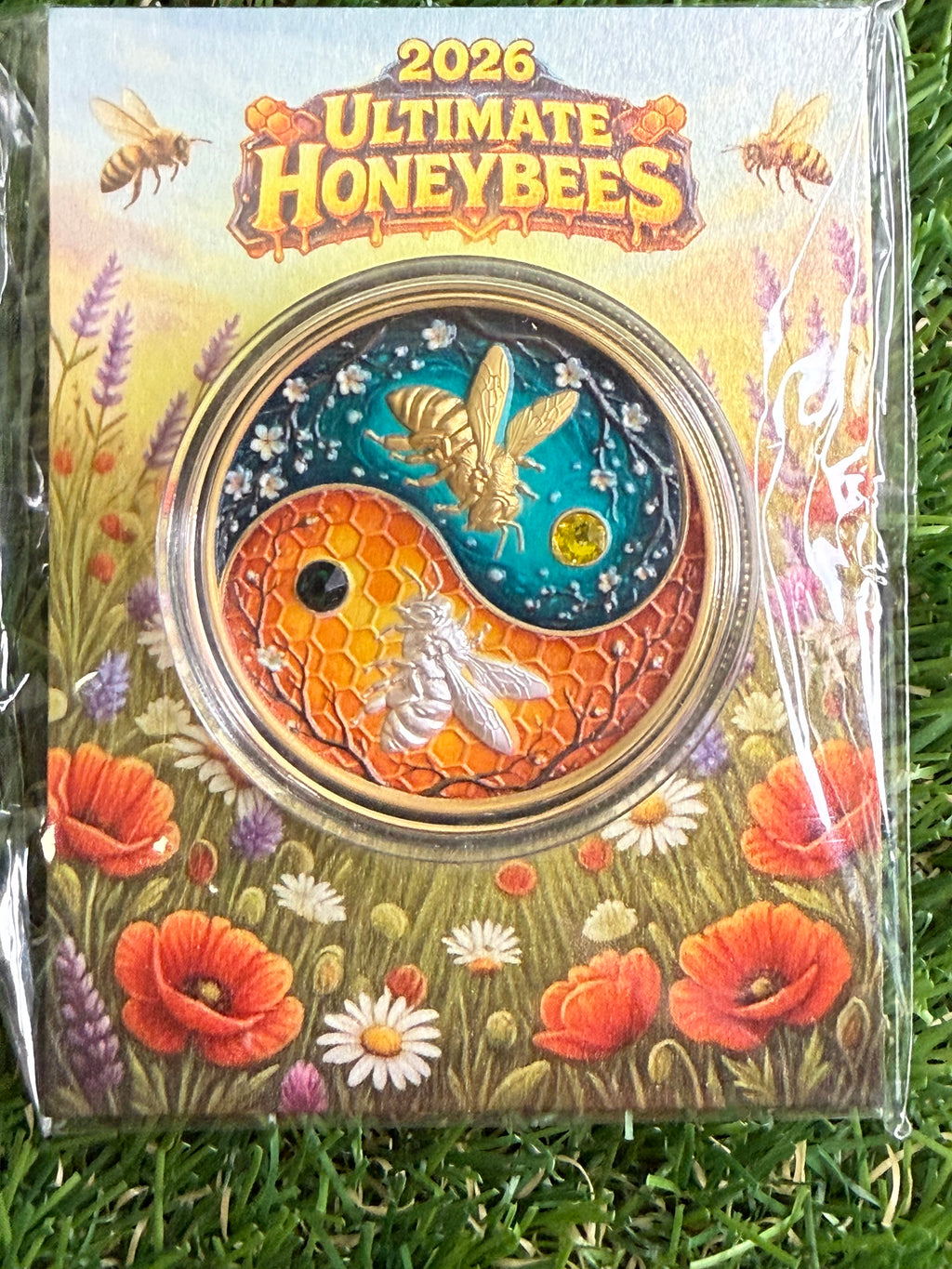 2026 Ultimate Honeybees Bi-Metal 1oz .999 Fine Copper Round with Crystals