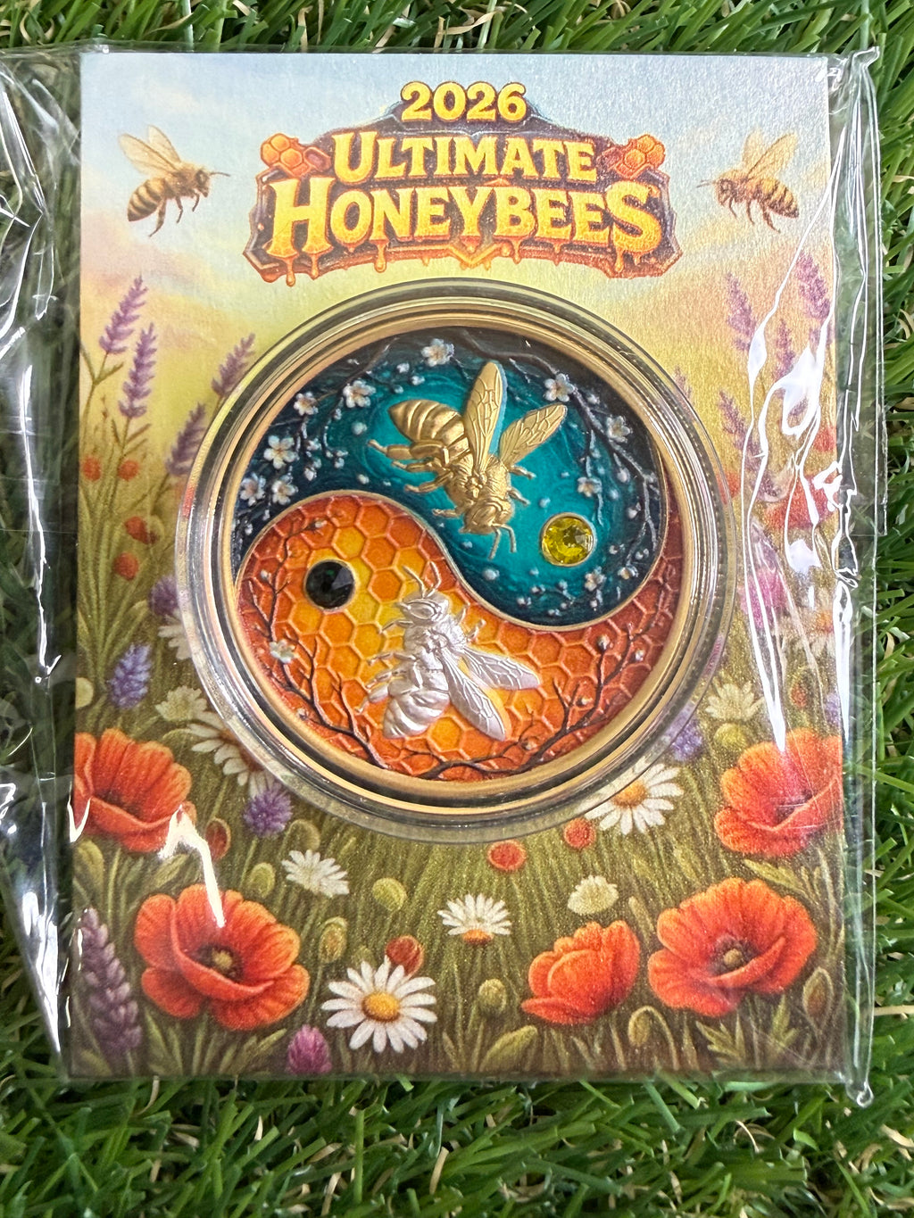 2026 Ultimate Honeybees Bi-Metal 1oz .999 Fine Copper Round with Crystals