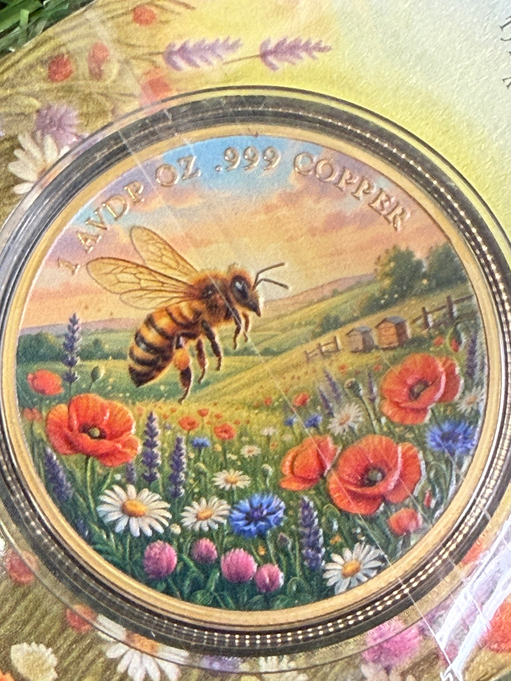 2026 Ultimate Honeybees Bi-Metal 1oz .999 Fine Copper Round with Crystals