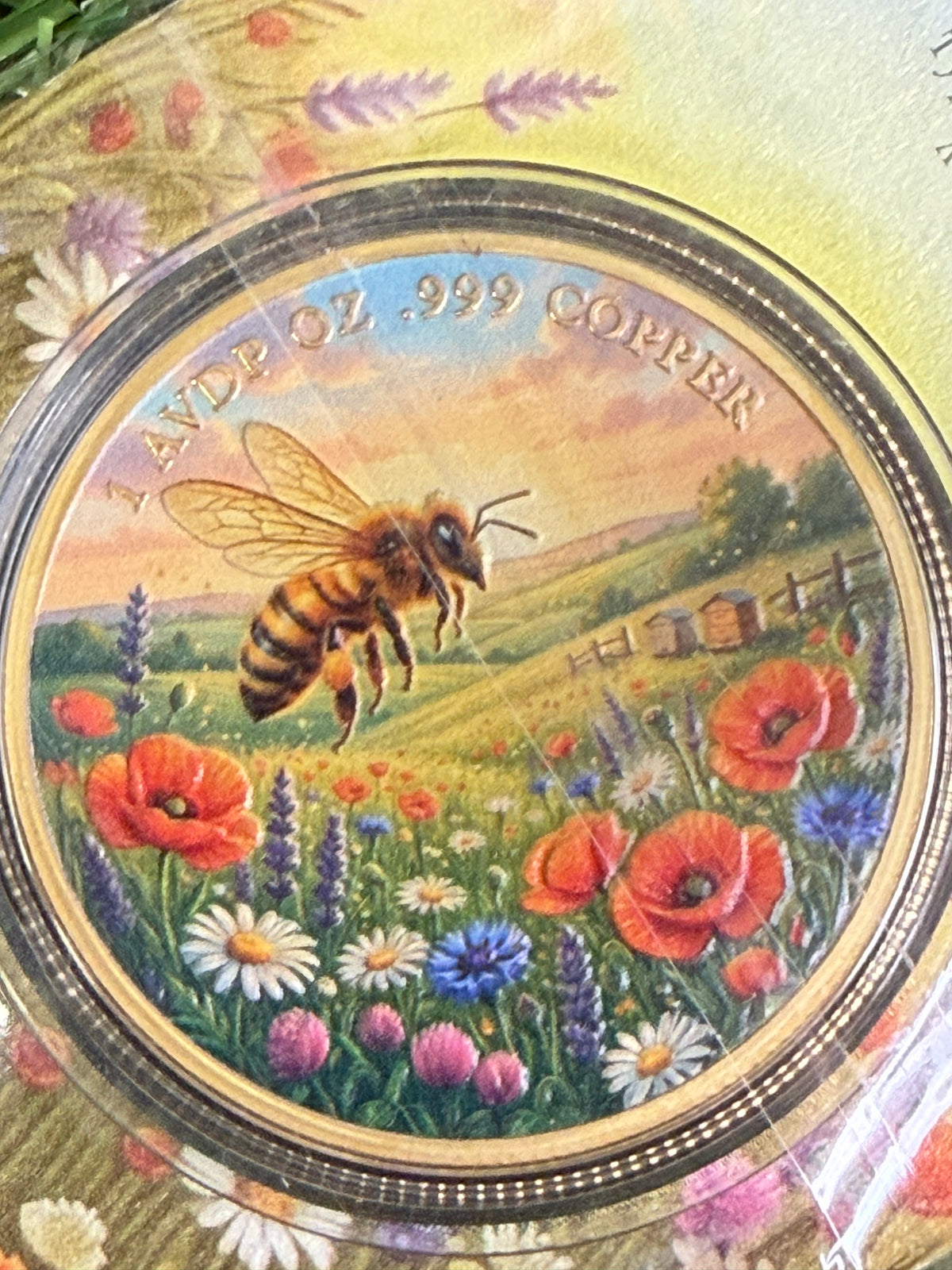 2026 Ultimate Honeybees Bi-Metal 1oz .999 Fine Copper Round with Crystals