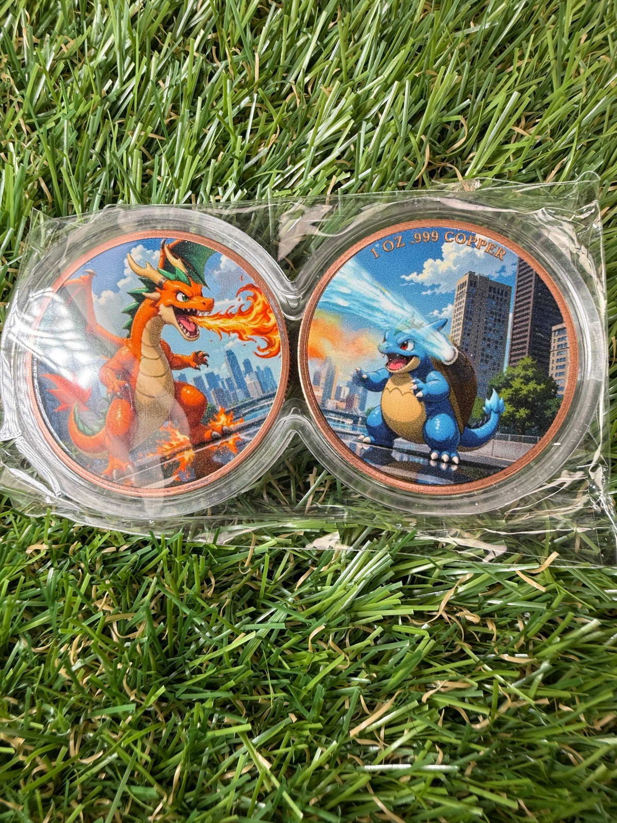 Pokémon 2x 1 oz Copper Charizard & Bulbasuar Rounds In Infinity Capsule | Duel Battle Series