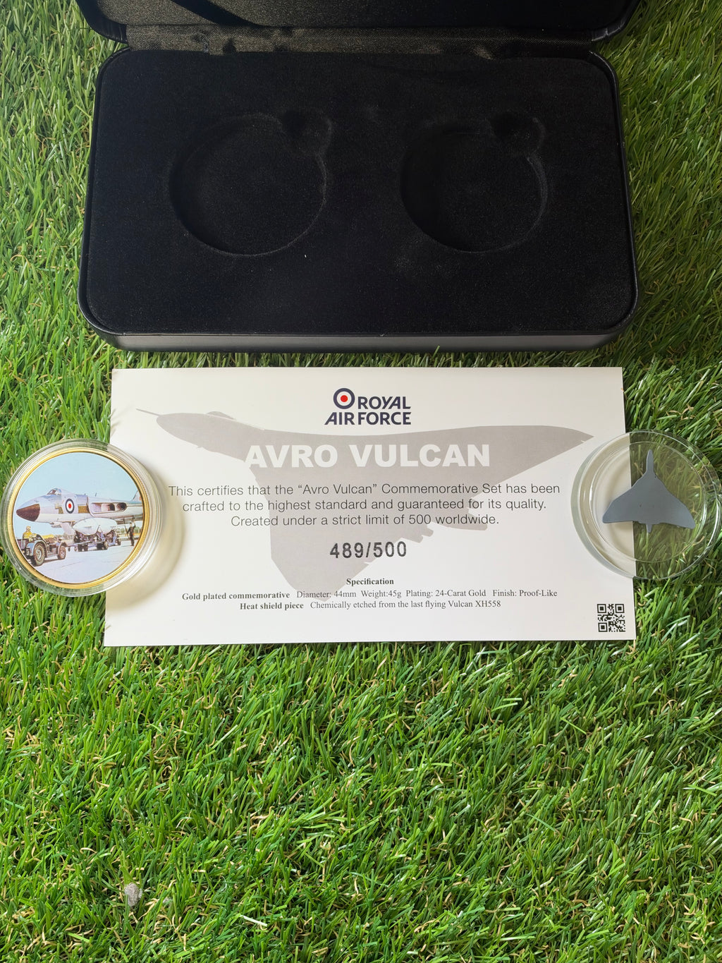 The Official Royal Air Force Avro Vulcan XH558 presentation Edition Set Coin
