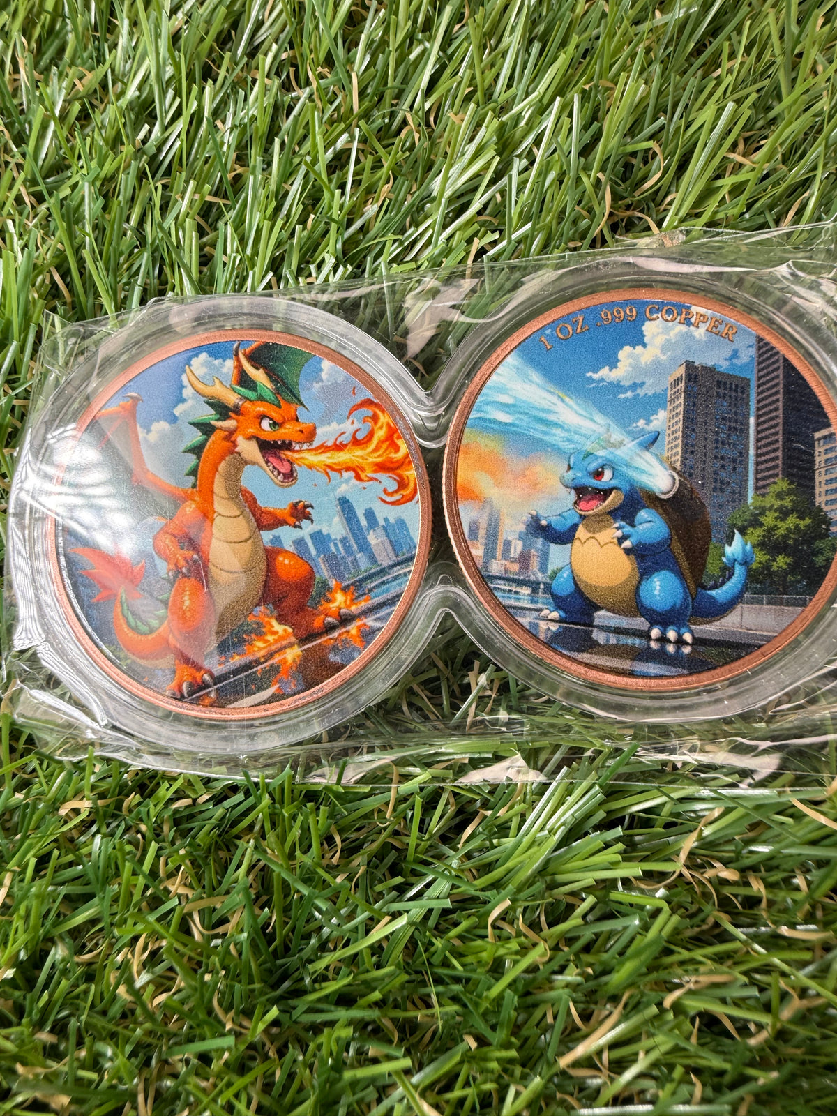 Pokémon 2x 1 oz Copper Charizard & Bulbasuar Rounds In Infinity Capsule | Duel Battle Series