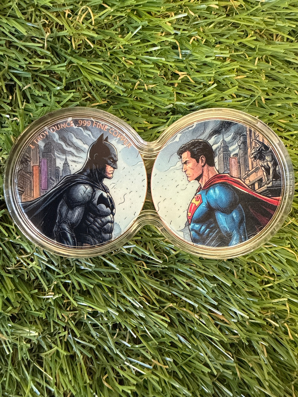 Batman & Superman 2x 1oz fine copper coins in infinity capsule | Duel Battle Series