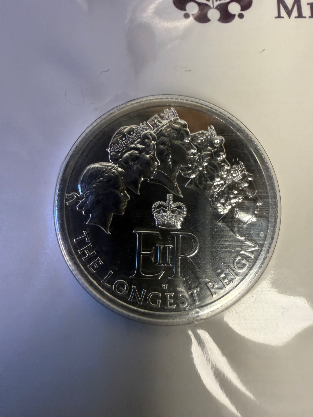 The Longest Reigning Monarch 2015 UK £20 Fine Silver Coin in Presentation Pack