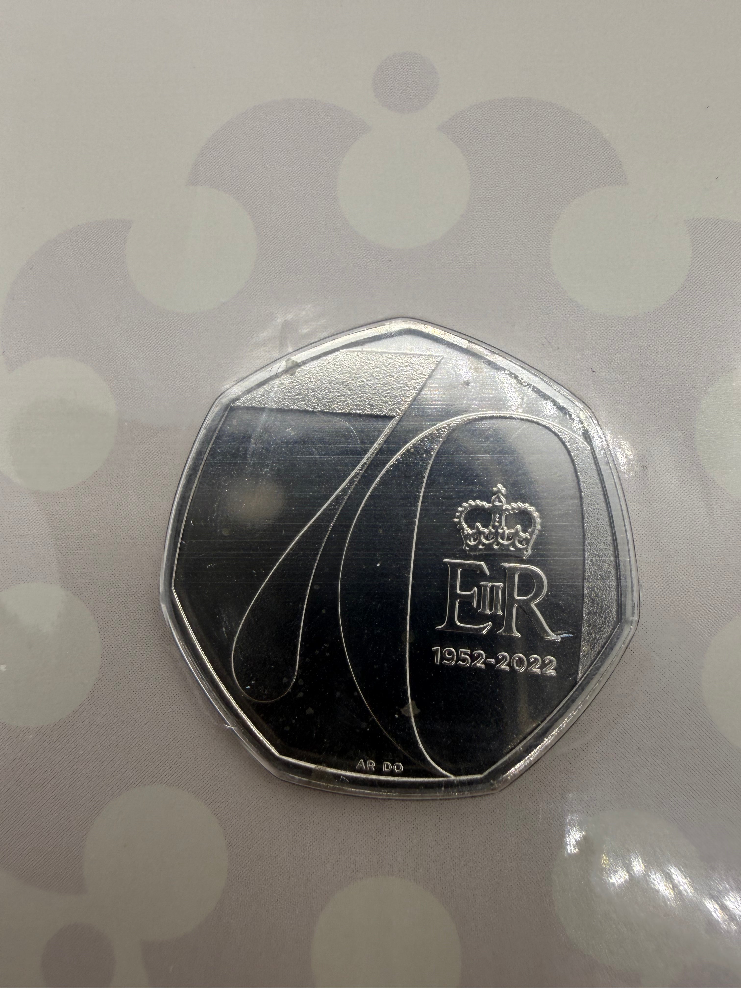 Platinum Jubilee 50 pence BU coin in presentation pack