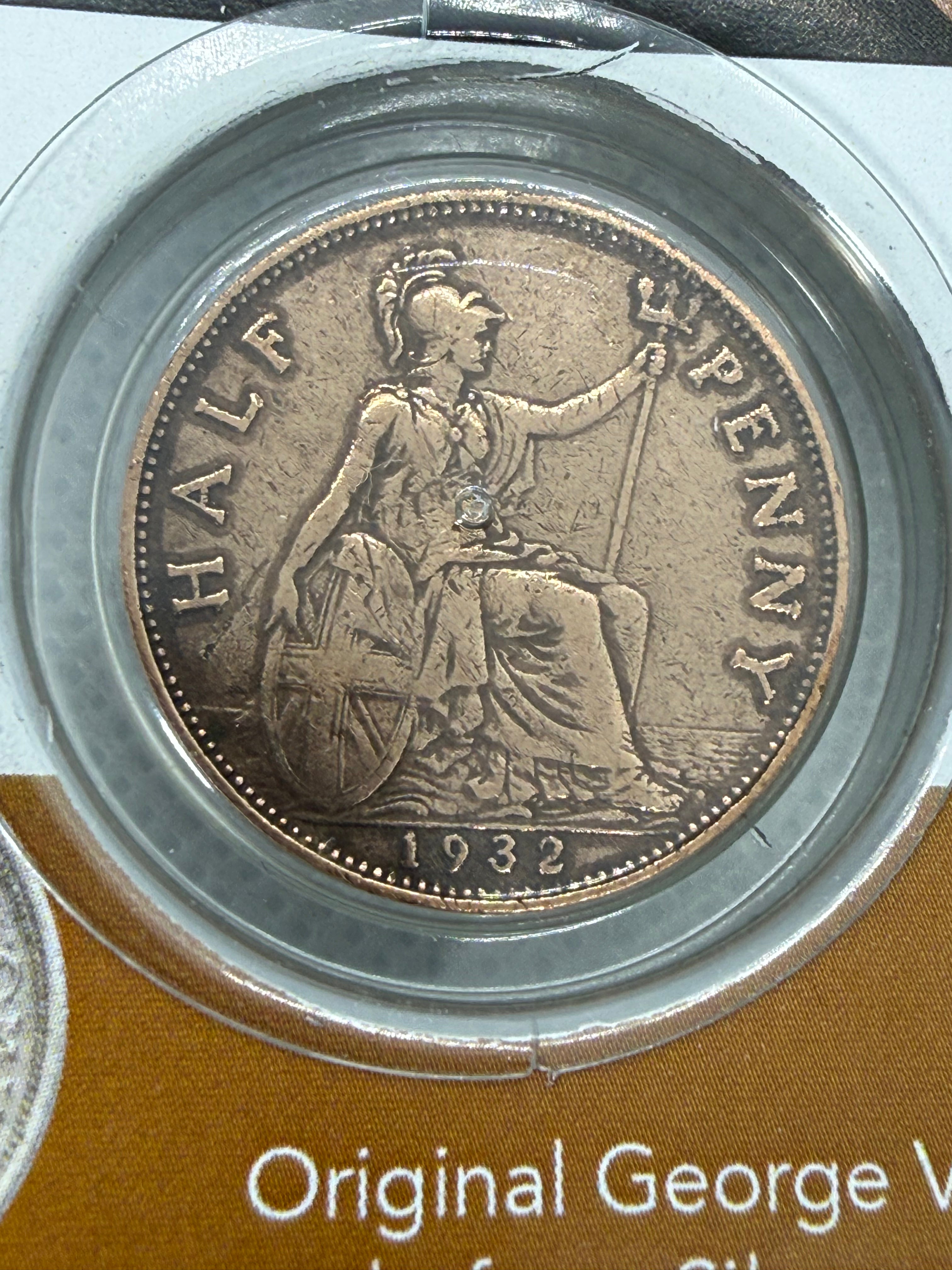 World War 1 George V Coin - Half Penny Coin in Presentation Pack