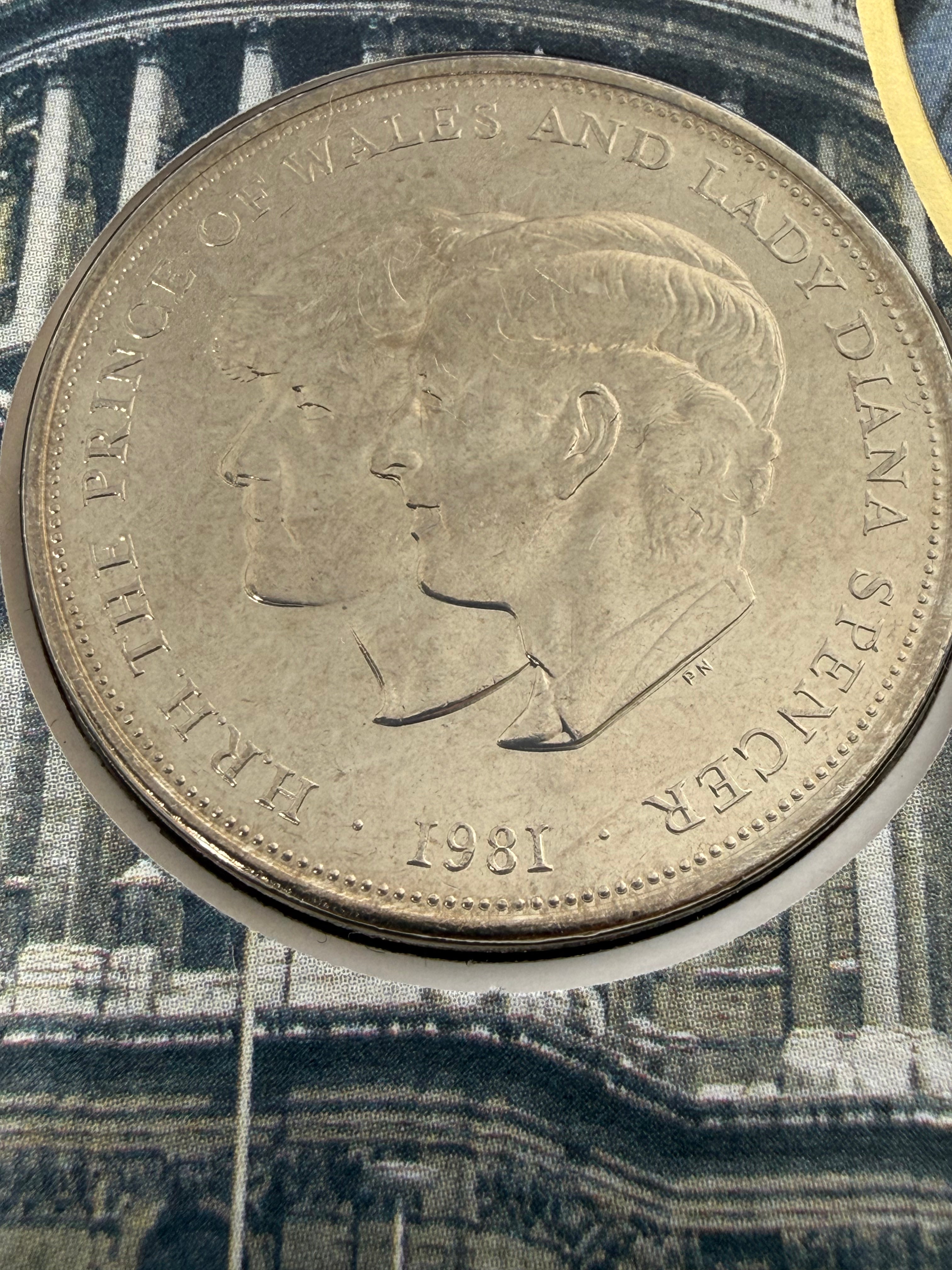 1998 Diana Princess of Wales Commemorative Crown Cover With 1981 Crown