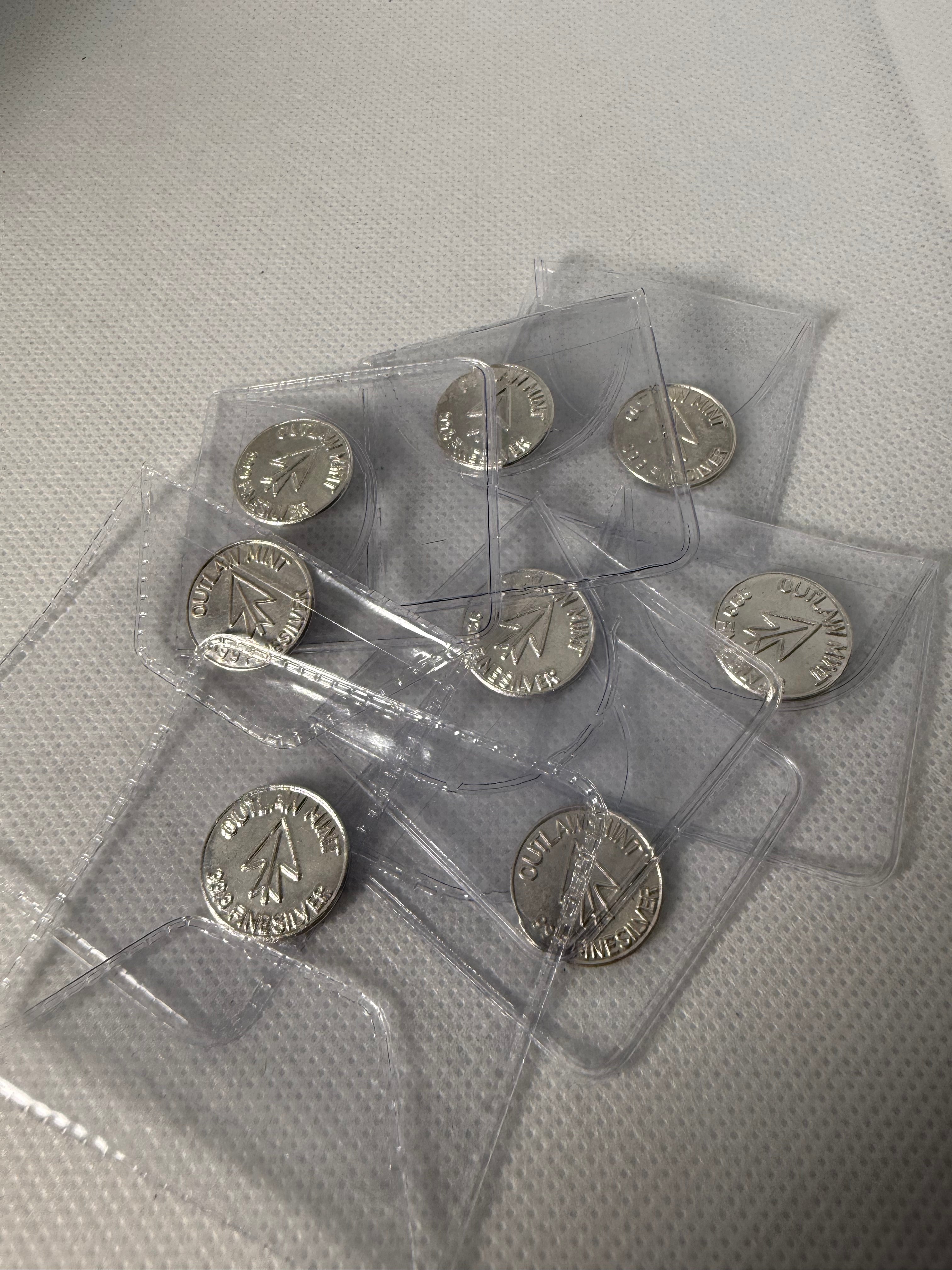 Outlaw Mint 1 gram Fine 999 Silver Round Bullion in Flip