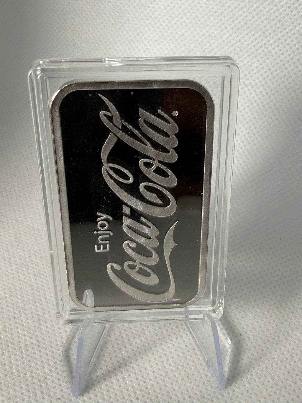 Coca Cola Bottle Design 1 oz Fine 999 Silver Bar in Capsule