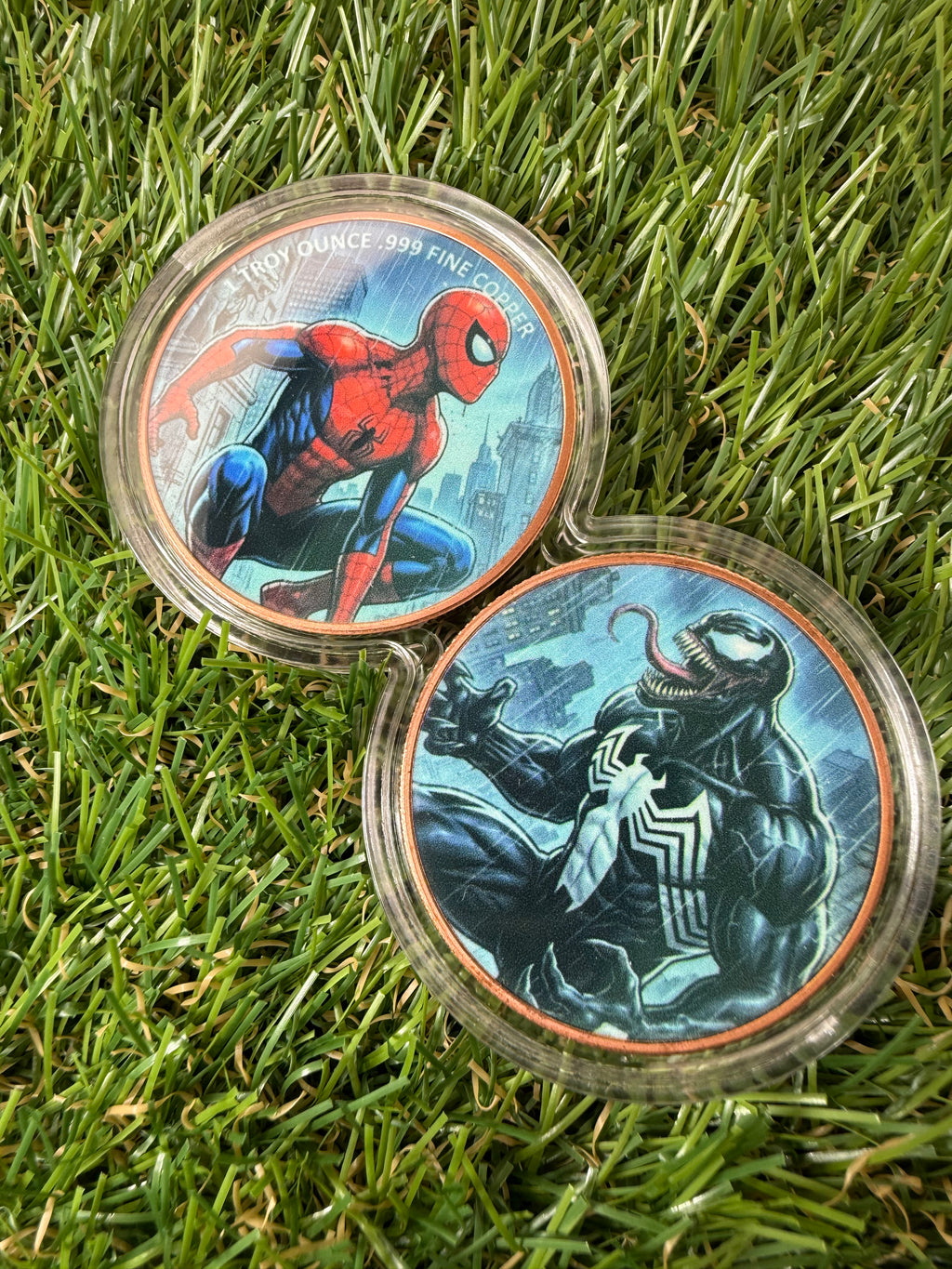 Dual Battle Sets Series  2 x 1 oz Spider Man vs Venom Copper Medals in infinity Capsule