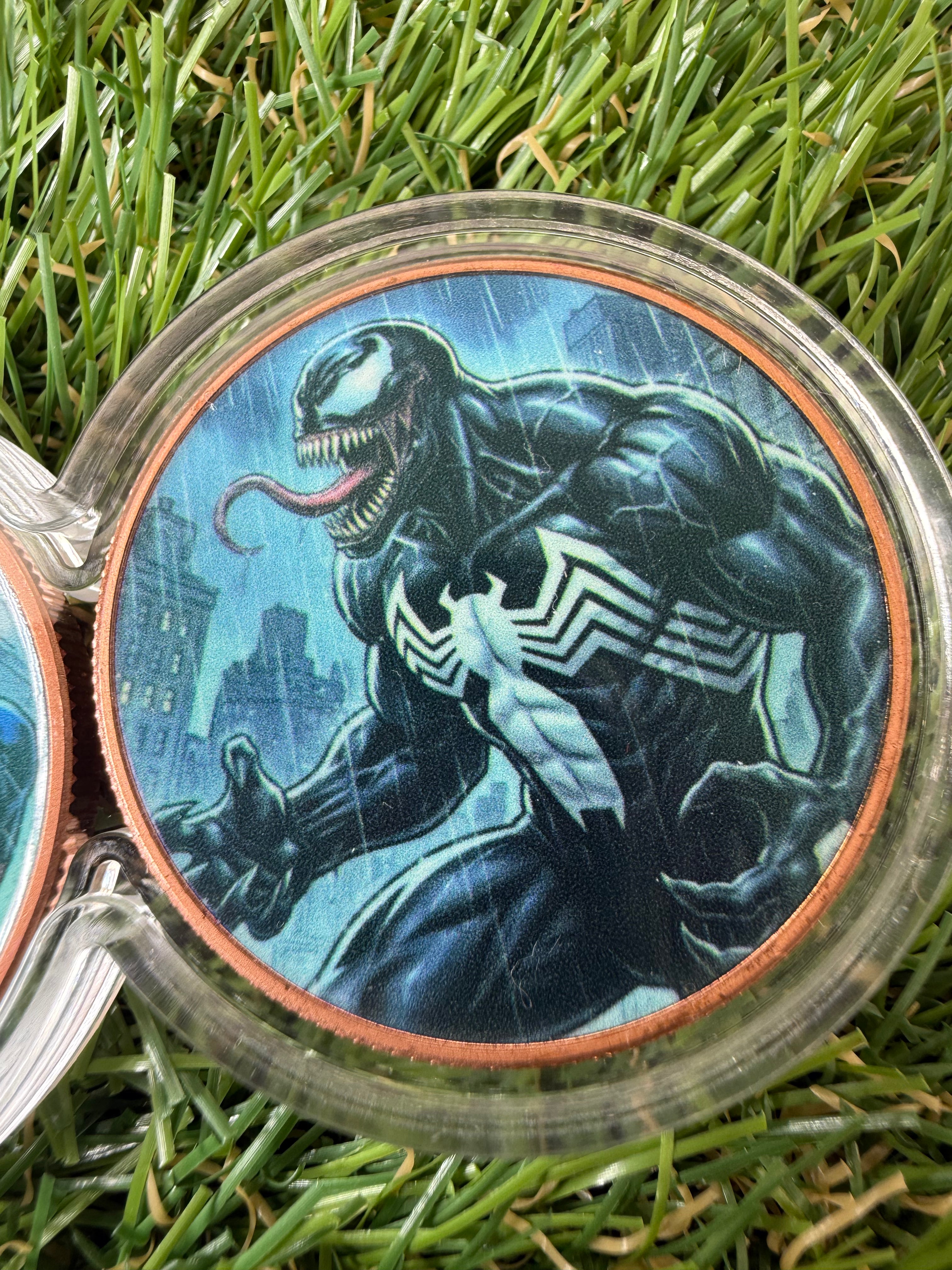 Dual Battle Sets Series  2 x 1 oz Spider Man vs Venom Copper Medals in infinity Capsule