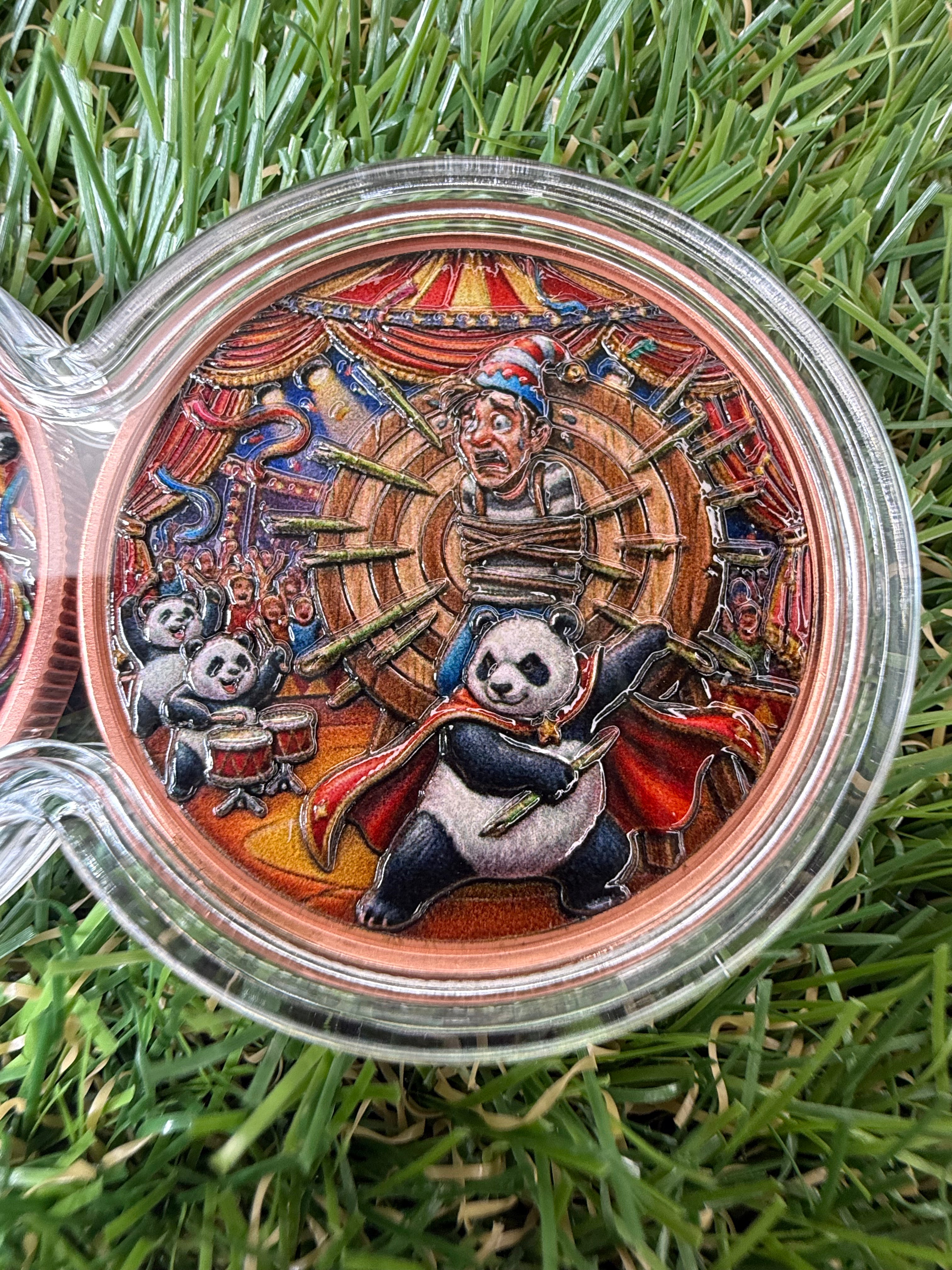 Panda Circus 2 x 1 oz fine 999 Copper Rounds in infinity Capsule