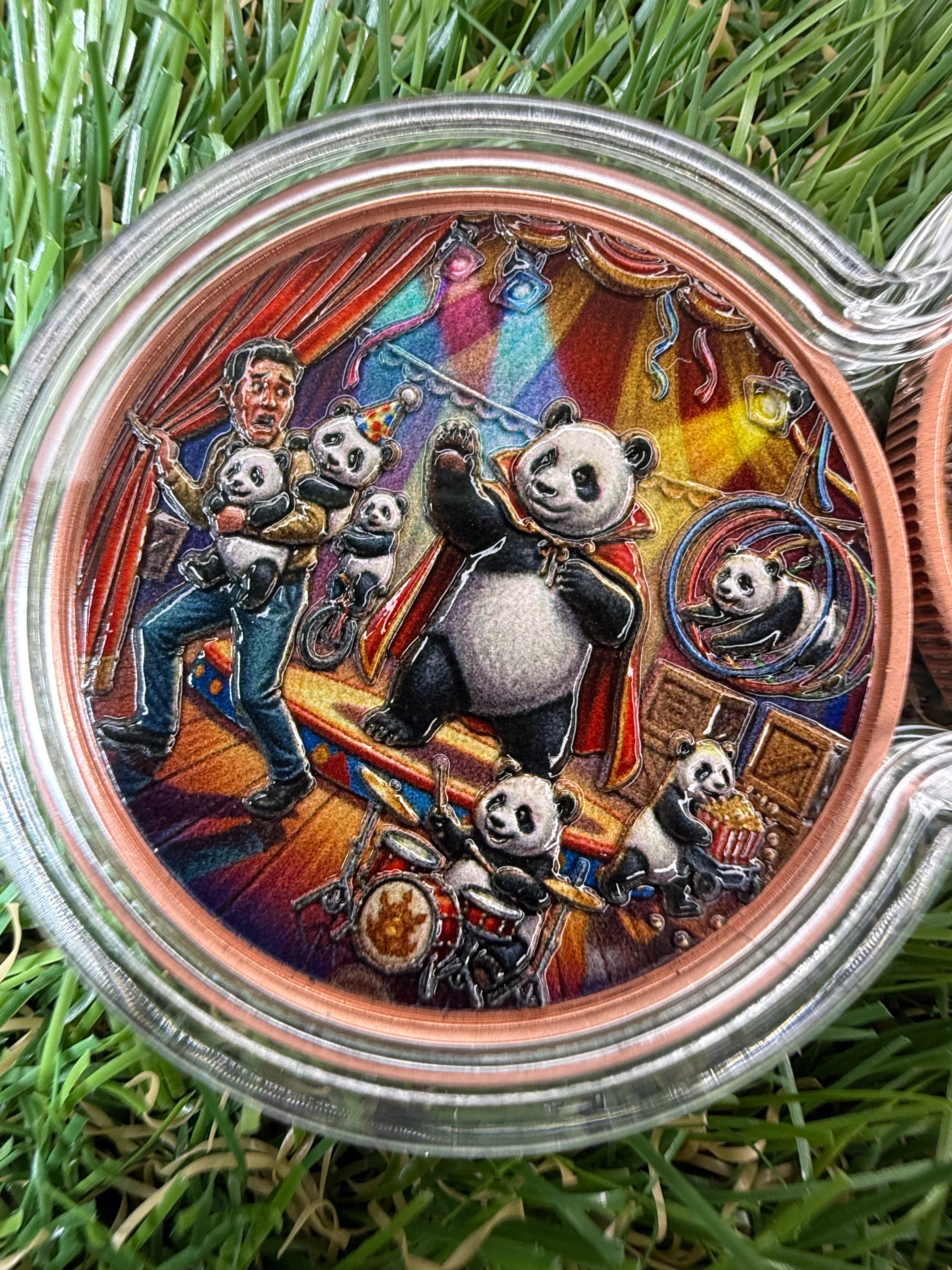 Panda Circus 2 x 1 oz fine 999 Copper Rounds in infinity Capsule